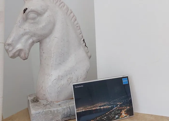 Elea Каламата